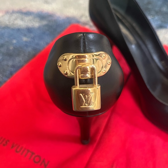 Louis Vuitton Smooth Calf Skin Heels - Picture 4 of 7
